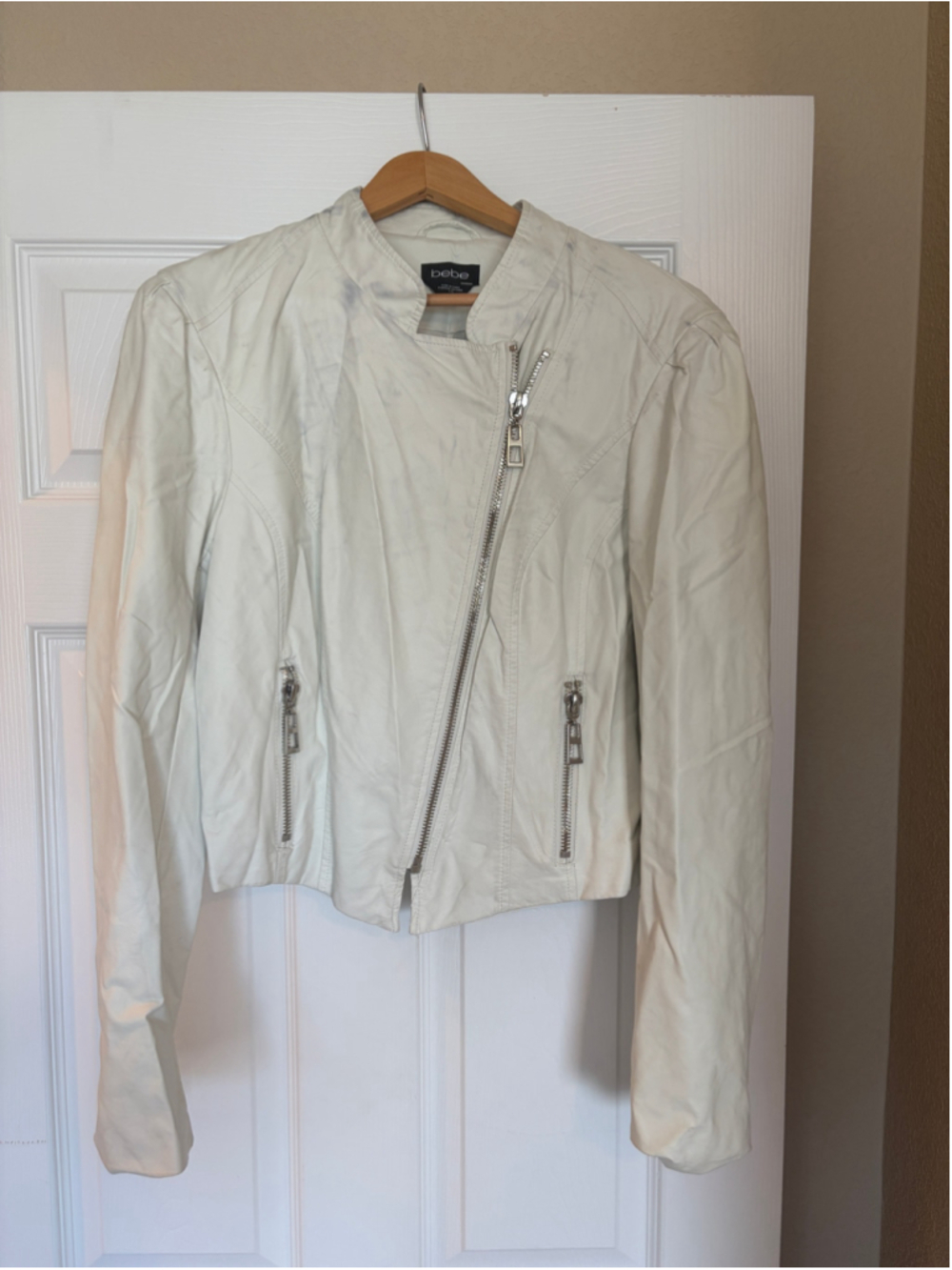 NWT bebe Faux Leather Moto Jacket L Cream Motorcycle Edgy H10